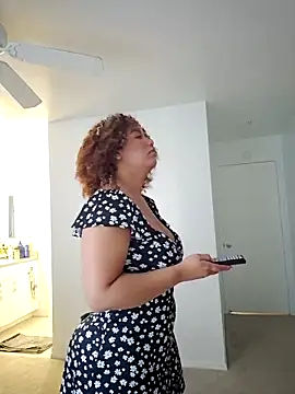 Snapshot of cataleya-glen chatting on 14, 10, 2025 cataleya-glen online show from 14, 10, 2025