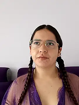 MiaLaurenzz online show from 12, 10, 2025