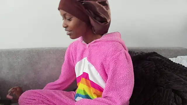  Hello Titty  online show from 18, 12, 2025