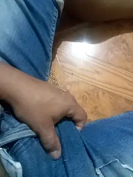 Snapshot of Vulckano43 chatting on 19, 10, 2025 Vulckano43 online show from 19, 10, 2025