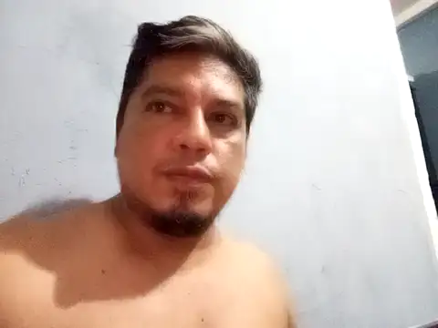 Snapshot of Vulckano43 chatting on 30, 11, 2025 Vulckano43 online show from 30, 11, 2025