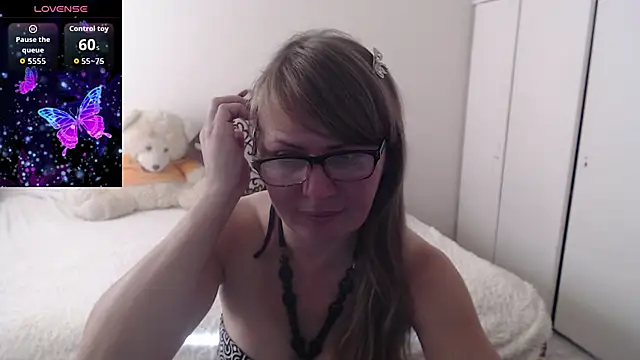 Snapshot of MargotLot chatting on 28, 9, 2025 MargotLot online show from 28, 9, 2025