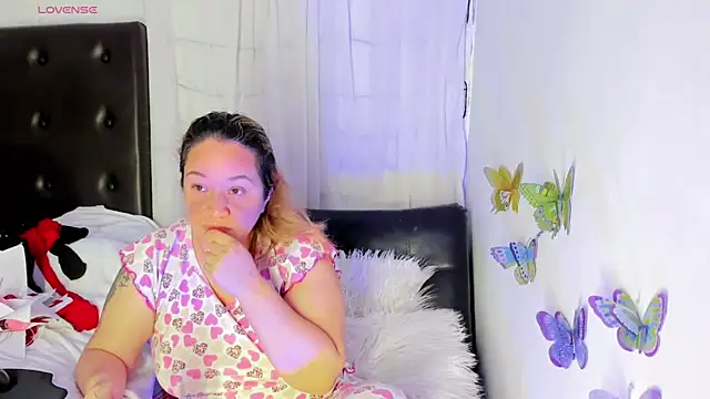 AndreaLombana online show from 4, 2, 2025