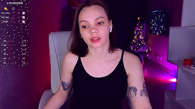 CreamySpot online show from 2, 1, 2025