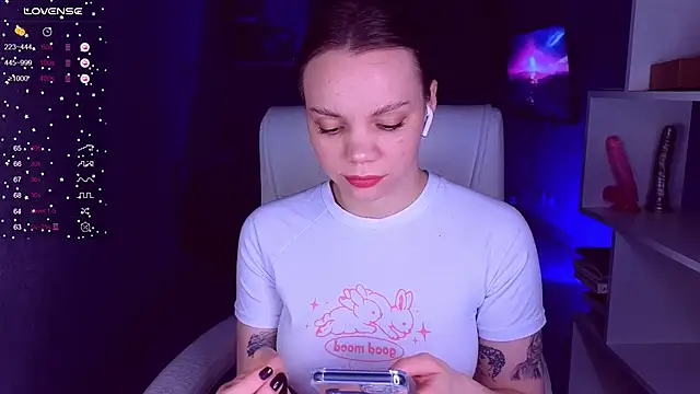 CreamySpot online show from 10, 2, 2025