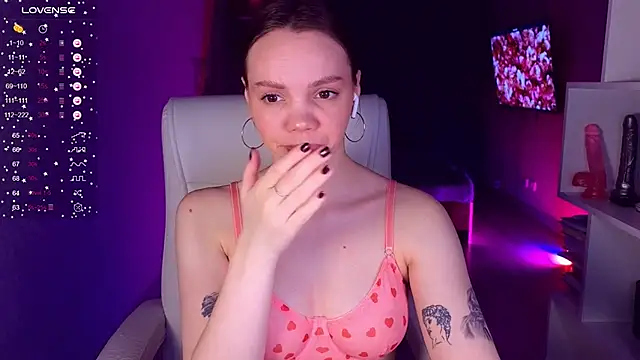 CreamySpot online show from 26, 2, 2025