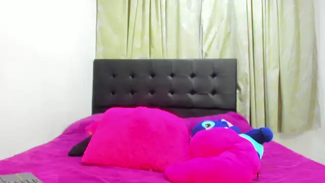 Snapshot of horny__molly_ chatting on 31, 10, 2025 horny  molly  online show from 31, 10, 2025