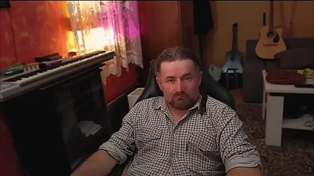 Mosiadz1975 online show from 13, 3, 2025