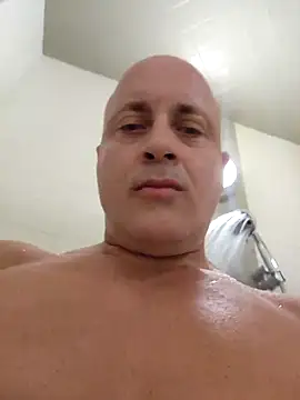 Snapshot of DigiSpankz chatting on 18, 9, 2025 DigiSpankz online show from 18, 9, 2025