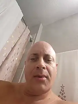 Snapshot of DigiSpankz chatting on 14, 10, 2025 DigiSpankz online show from 14, 10, 2025