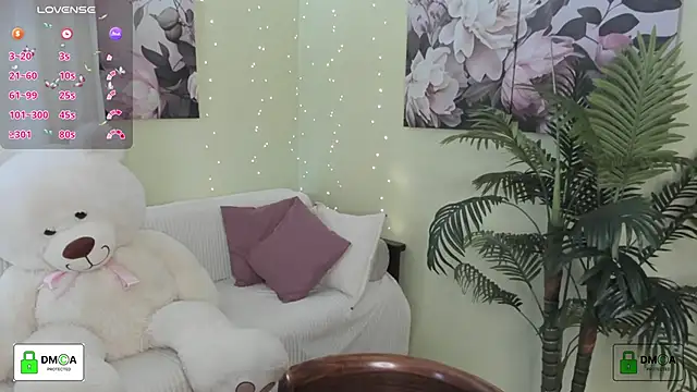 Snapshot of Queenymel chatting on 10, 3, 2026 Queenymel online show from 10, 3, 2026