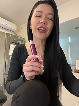 Snapshot of denise_k chatting on 29, 3, 2026 denise k online show from 29, 3, 2026