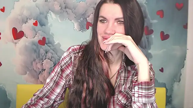 Snapshot of MilaLoona chatting on 1, 3, 2025 MilaLoona online show from 1, 3, 2025