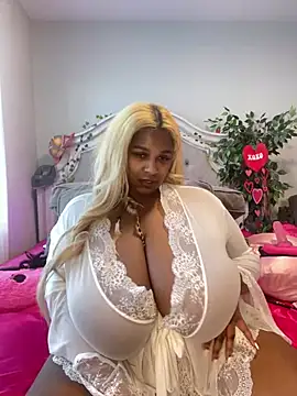 BigFineSelena online show from 2, 2, 2025