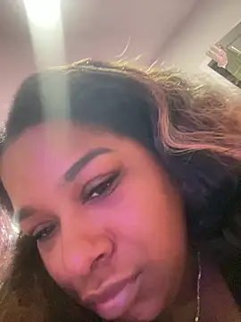 Snapshot of BigFineSelena chatting on 5, 3, 2026 BigFineSelena online show from 5, 3, 2026