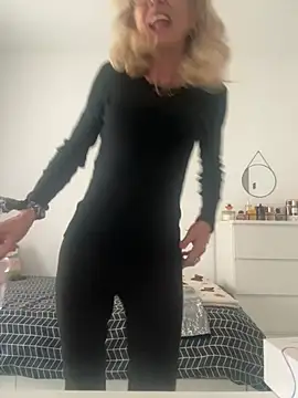 adella13 online show from 20, 3, 2026