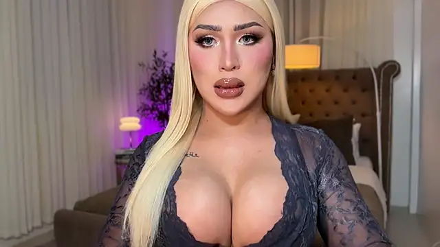 Your Majesty Tyra online show from 23, 10, 2025