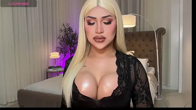 Your Majesty Tyra online show from 12, 2, 2026