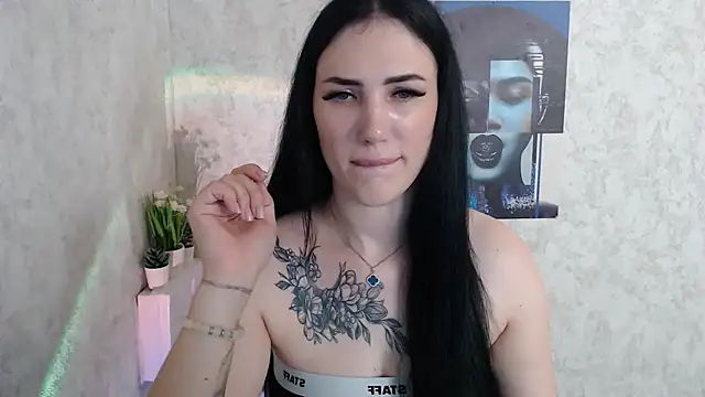 Snapshot of MisssShy_ chatting on 25, 10, 2025 MisssShy  online show from 25, 10, 2025