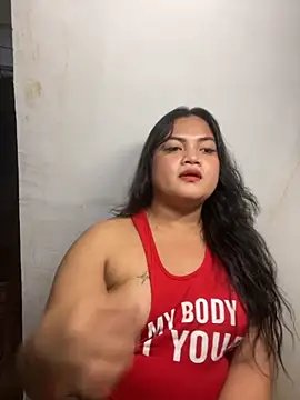 Snapshot of Moxie_Molly chatting on 5, 10, 2025 Moxie Molly online show from 5, 10, 2025