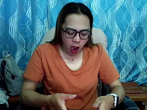 Snapshot of Your_PrettyGirlxxx chatting on 19, 9, 2025 Your PrettyGirlxxx online show from 19, 9, 2025