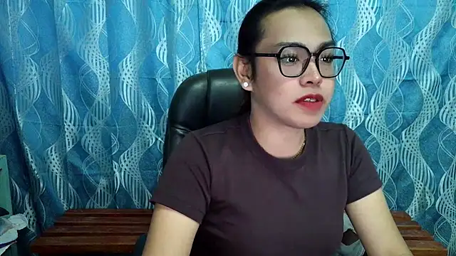 Snapshot of Your_PrettyGirlxxx chatting on 26, 9, 2025 Your PrettyGirlxxx online show from 26, 9, 2025