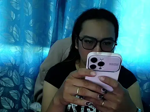 Snapshot of Your_PrettyGirlxxx chatting on 19, 10, 2025 Your PrettyGirlxxx online show from 19, 10, 2025