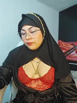 Snapshot of Hana___ chatting on 9, 4, 2026 Hana online show from 9, 4, 2026