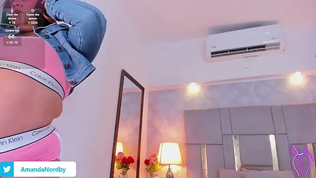 Snapshot of AmandaNordby_ chatting on 19, 1, 2025 AmandaNordby  online show from 19, 1, 2025