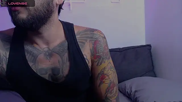 Snapshot of marco_allison01 chatting on 21, 1, 2025 marco allison01 online show from 21, 1, 2025