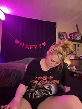 Snapshot of Mallorykoxx69 chatting on 20, 2, 2025 Mallorykoxx69 online show from 20, 2, 2025