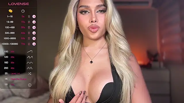 Snapshot of Judi_Abas chatting on 4, 10, 2025 Judi Abas online show from 4, 10, 2025