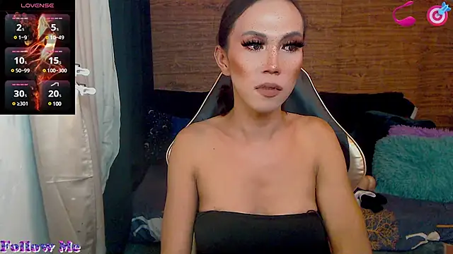 Horny Sassy online show from 2, 1, 2025
