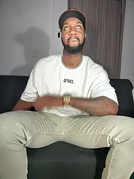 Snapshot of blackdrey18 chatting on 9, 1, 2026 blackdrey18 online show from 9, 1, 2026