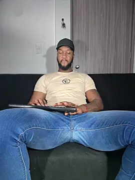 Snapshot of blackdrey18 chatting on 4, 2, 2026 blackdrey18 online show from 4, 2, 2026