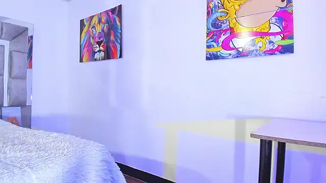 Candy And Andy  online show from 18, 3, 2025