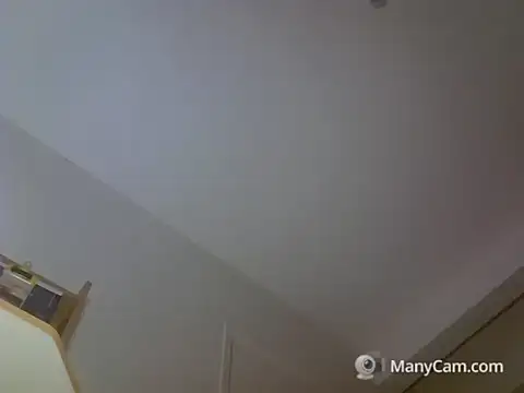 Snapshot of celibe_du_25 chatting on 28, 9, 2025 celibe du 25 online show from 28, 9, 2025