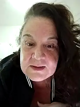 Snapshot of Yaya_Mineira chatting on 7, 11, 2025 Yaya Mineira online show from 7, 11, 2025