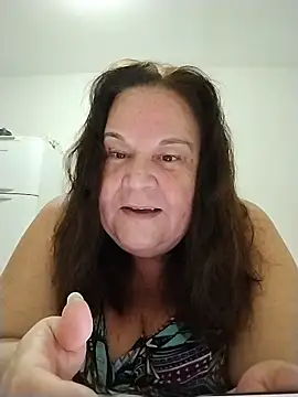 Snapshot of Yaya_Mineira chatting on 18, 11, 2025 Yaya Mineira online show from 18, 11, 2025