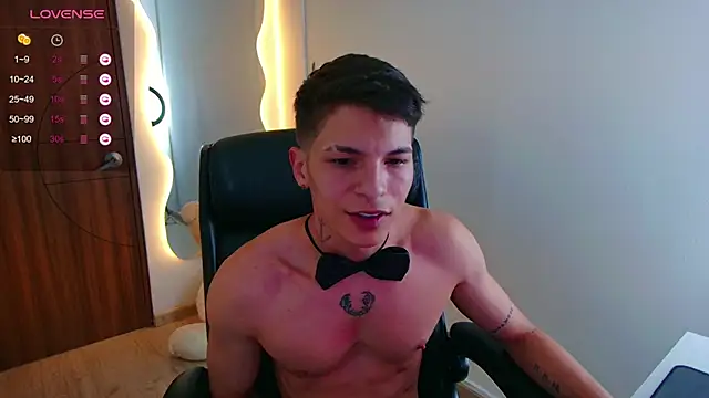 Snapshot of harrisoncuper chatting on 6, 2, 2025 harrisoncuper online show from 6, 2, 2025