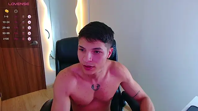 Snapshot of harrisoncuper chatting on 28, 2, 2025 harrisoncuper online show from 28, 2, 2025