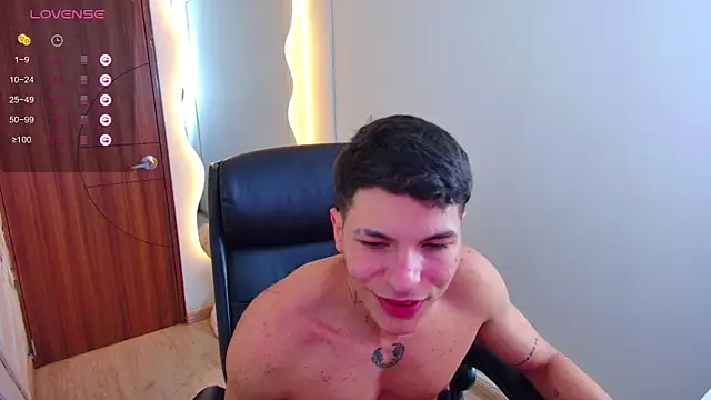 Snapshot of harrisoncuper chatting on 21, 11, 2025 harrisoncuper online show from 21, 11, 2025