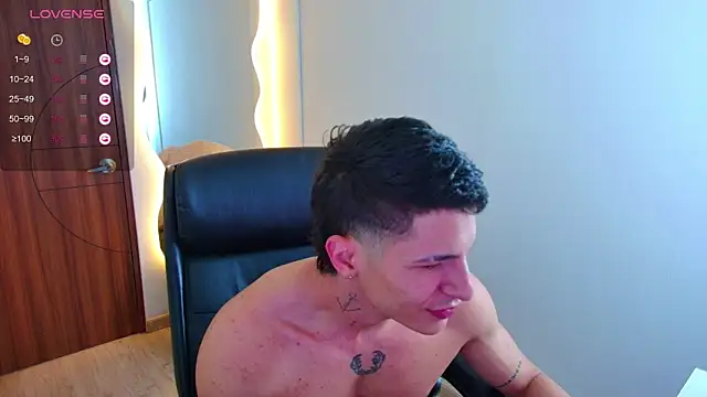 Snapshot of harrisoncuper chatting on 10, 1, 2026 harrisoncuper online show from 10, 1, 2026