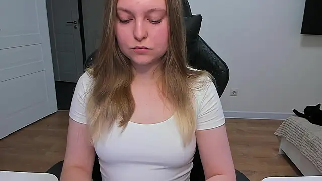 stacy miracle online show from 25, 4, 2026