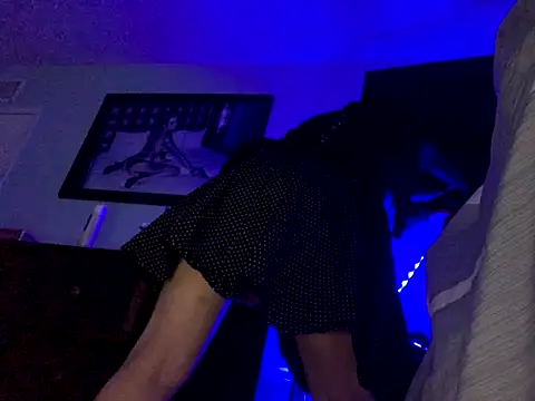 Kik SickSlut88 online show from 6, 10, 2025