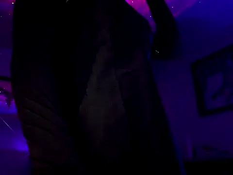 Kik SickSlut88 online show from 31, 10, 2025