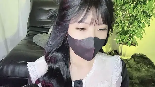 Snapshot of Mya_Lee chatting on 17, 12, 2024 Mya Lee online show from 17, 12, 2024