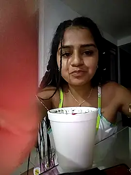 AnnRosse18 online show from 12, 12, 2024