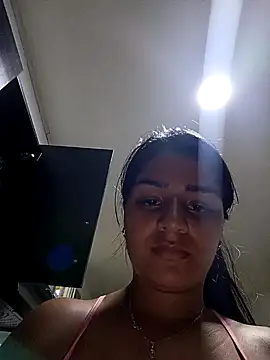 AnnRosse18 online show from 4, 1, 2025