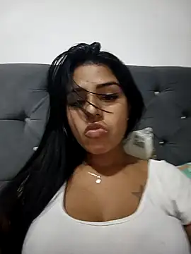 AnnRosse18 online show from 6, 2, 2025